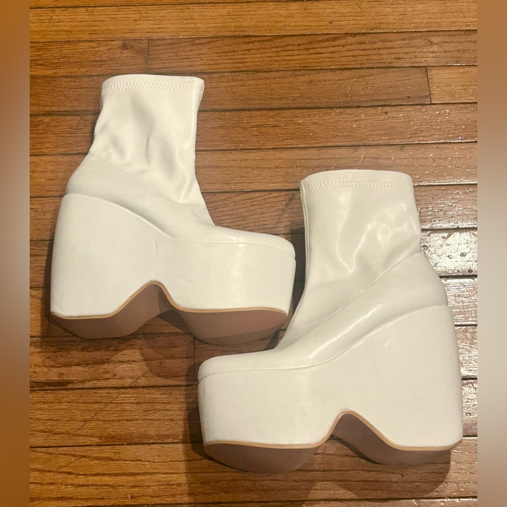Azalea Wang Lovely White Platform Stretch Sock Vegan Bootie Size 8 - Picture 2 of 15